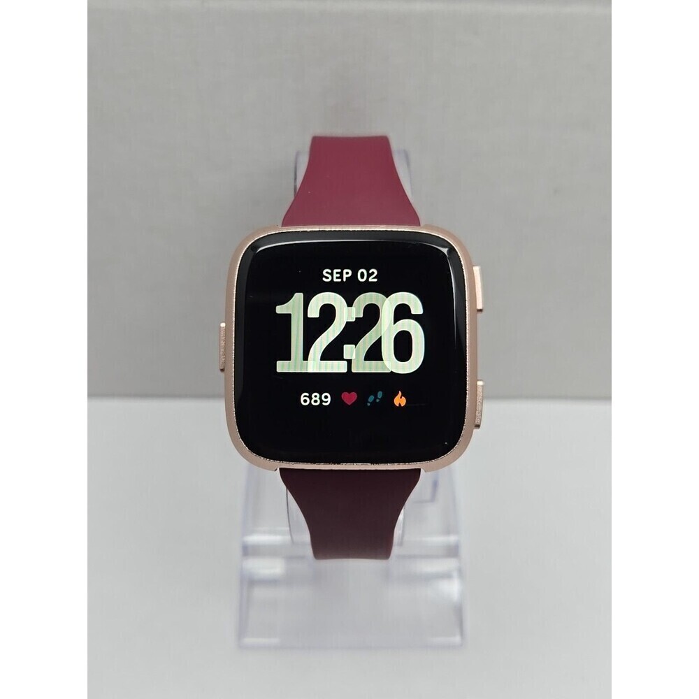 Fitbit Versa FB504 Smartwatch Heart Rate Bluetooth Activity Tracker W Charger